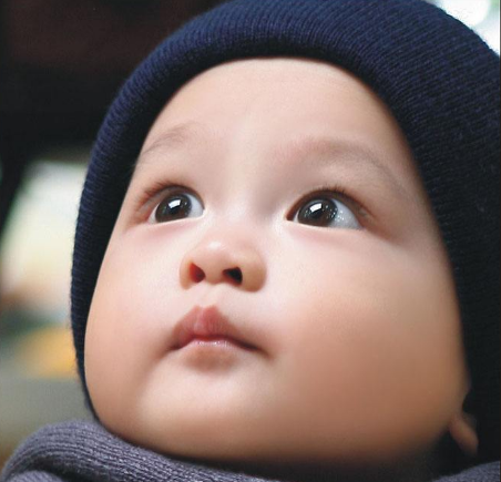 婴儿护肤品使用注意事项 宝宝护肤品的正确使用方法