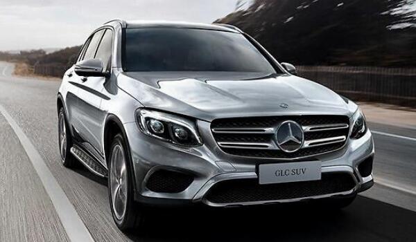 glc260奔驰价格 奔驰glc260售价33万元(内饰配置十分豪华)