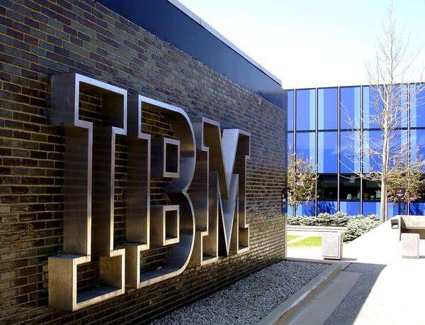 全球十大顶级IT企业排行，IBM公司排第一！