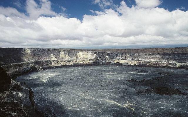 全球十大最美火山排行榜，中国天池火山上榜