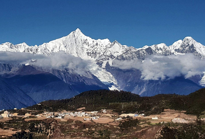 世界十大最著名的夺命雪山，卡瓦格博峰排第一位