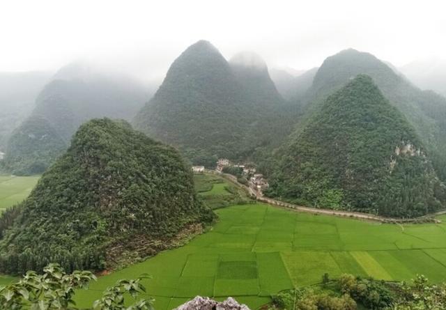 中国最美的十大峰林：西海峰林上榜，兴义万峰林排第一