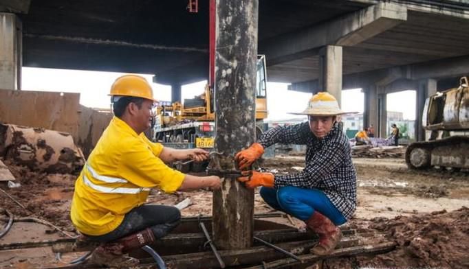 ＂一带一路＂的建设能否与扶贫相结合?