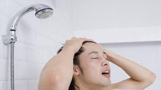 哪些人群不能洗冷水澡？夏季如何健康洗冷水澡？